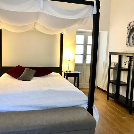 Villa Maghetti - Modernized Flat In Historic Palazzo In The Center Of 루이노 외부 사진