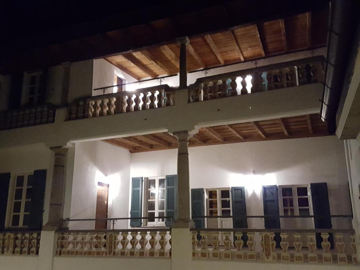 Villa Maghetti - Modernized Flat In Historic Palazzo In The Center Of 루이노 외부 사진