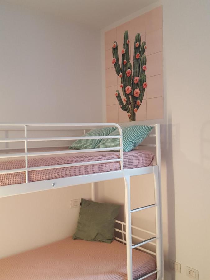 Villa Maghetti - Modernized Flat In Historic Palazzo In The Center Of 루이노 외부 사진