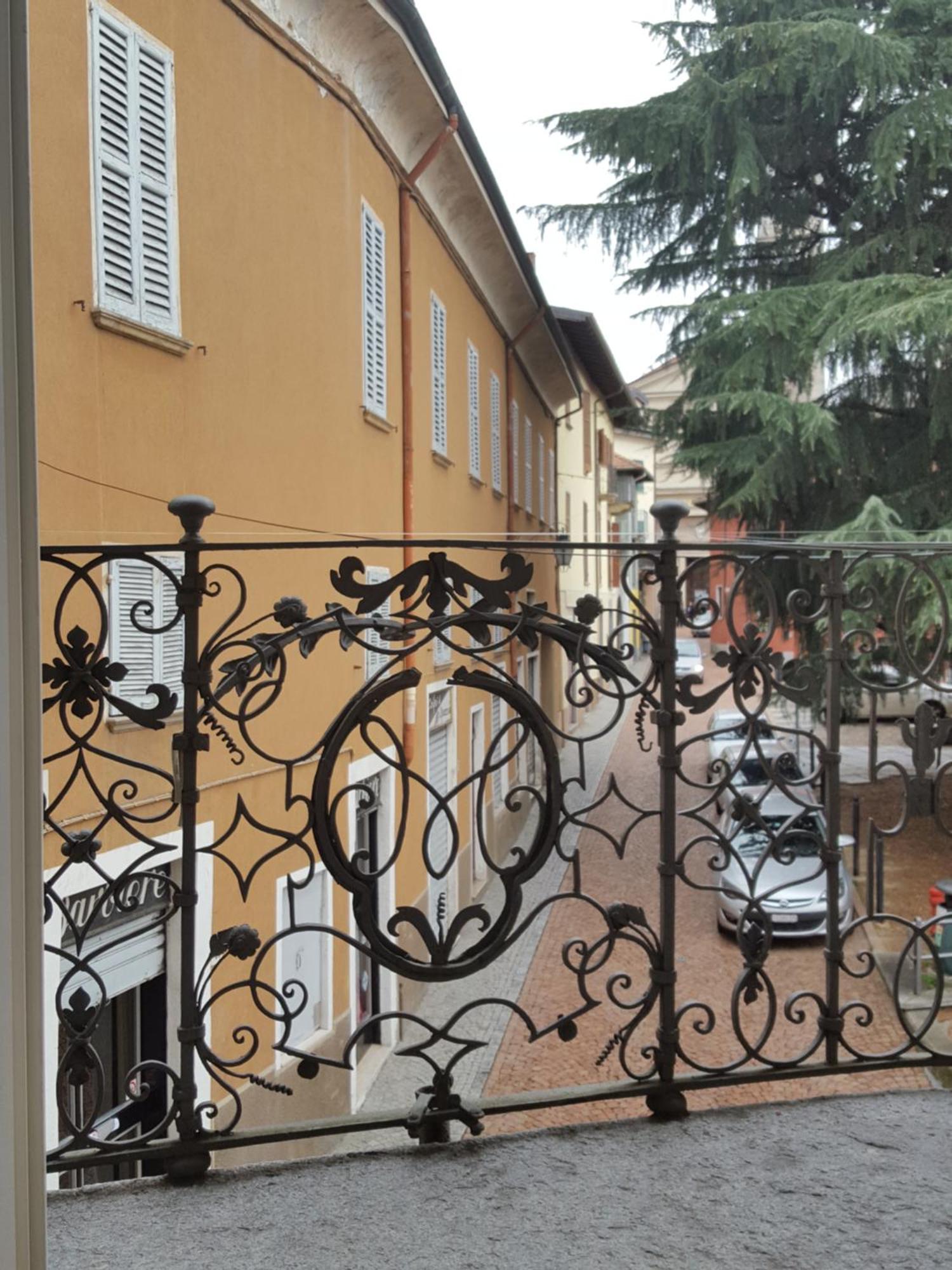 Villa Maghetti - Modernized Flat In Historic Palazzo In The Center Of 루이노 외부 사진